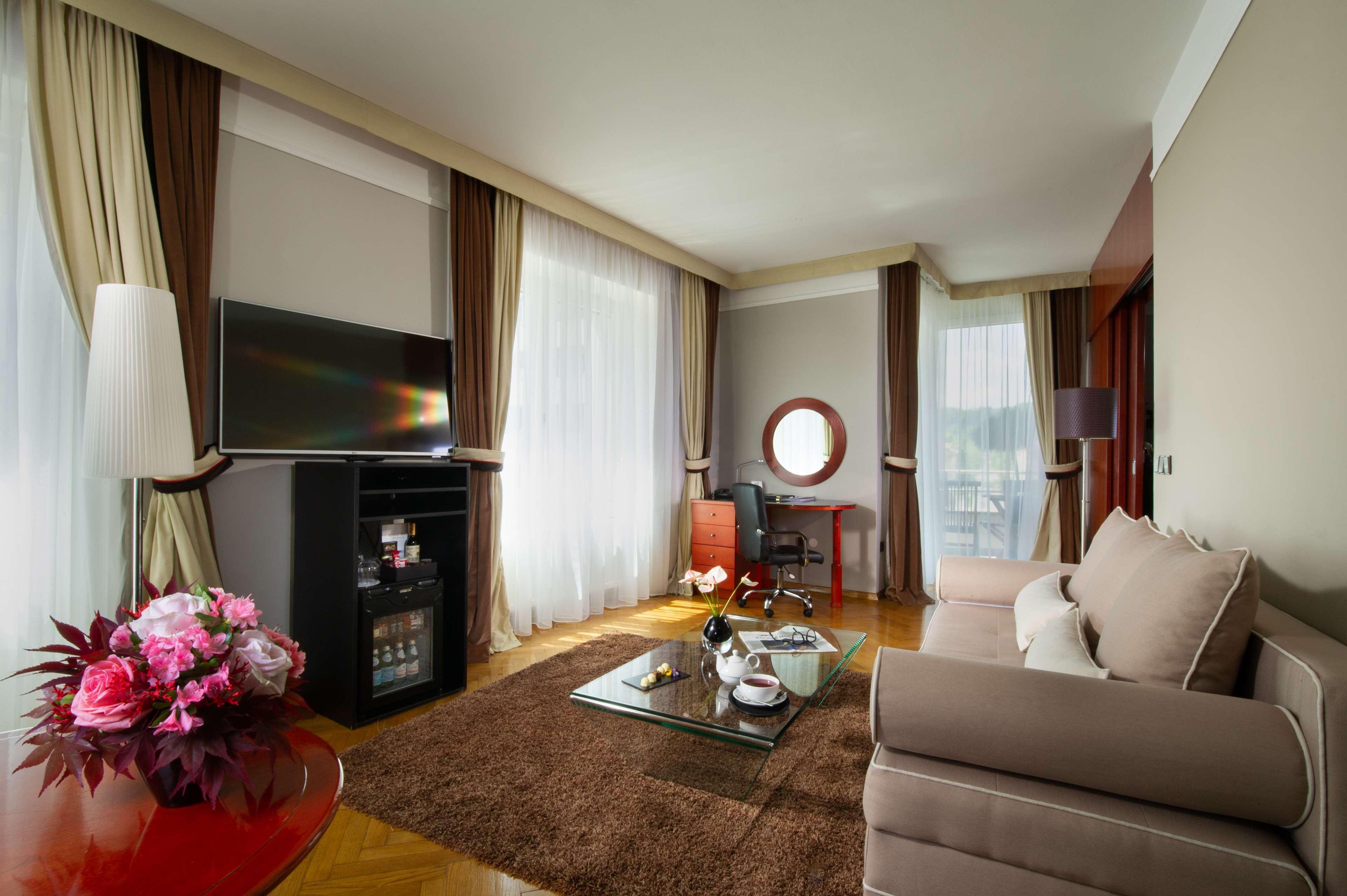 Best Western Premier Hotel Slon Ljubljana Bagian luar foto