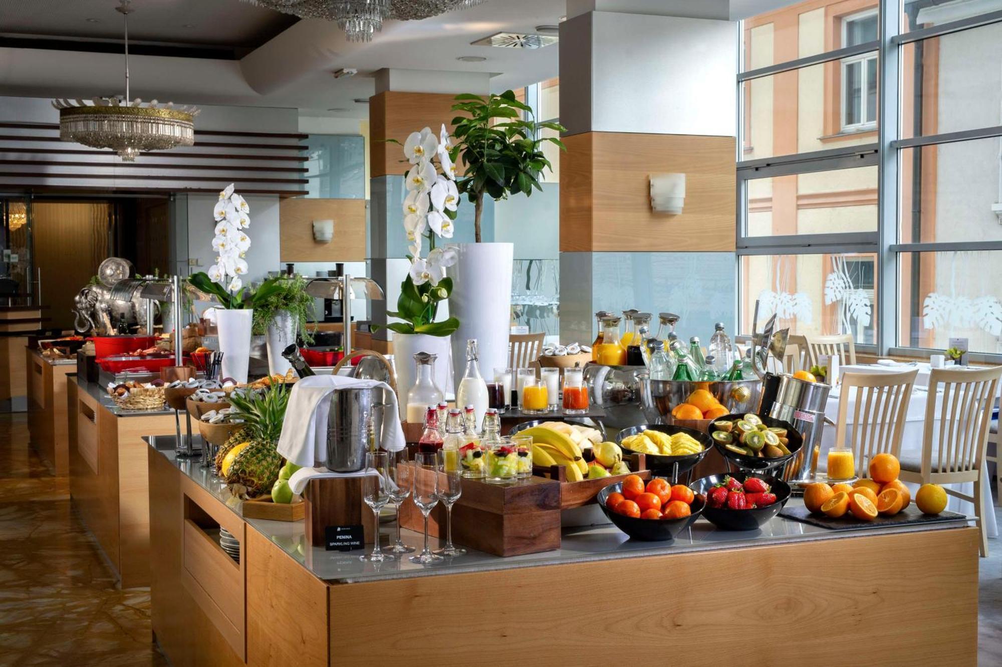 Best Western Premier Hotel Slon Ljubljana Bagian luar foto